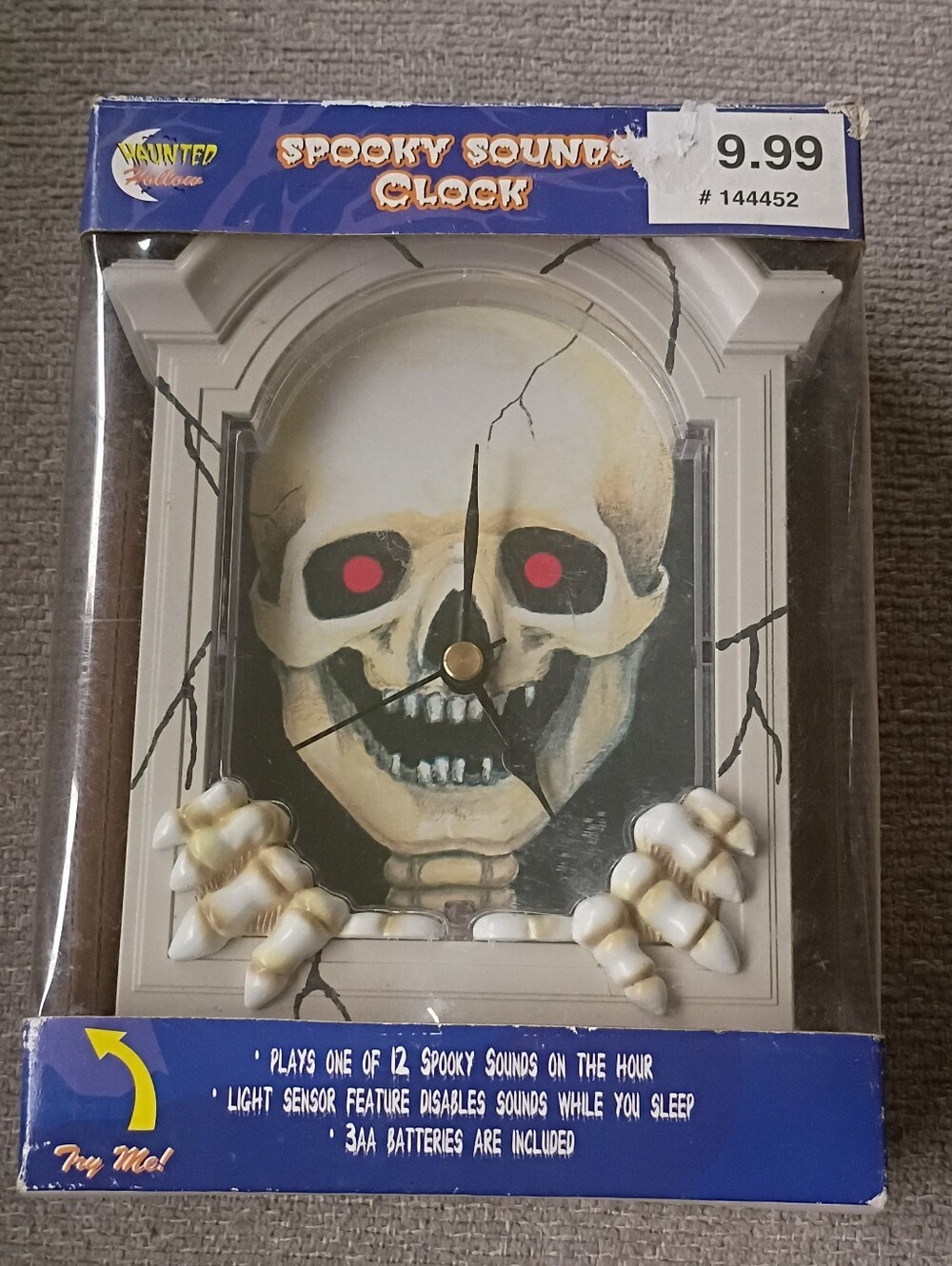 Vintage 90's Halloween Clock